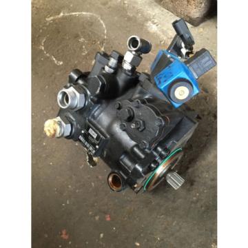 SAUER DANFOSS HYDRAULIC PUMP M/N 83029606 Price Inc Vat