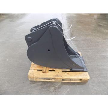 MILLER 18 INCH SCOOP BUCKET WITH BLADE TO SUIT 13 TON EXCAVATOR