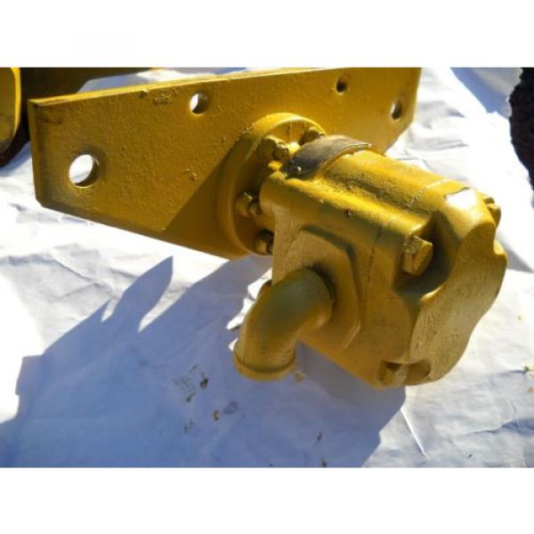 commercial intertech hydraulic pump p15h 302beer17-3 d25370 da1603 backhoe mount #4 image