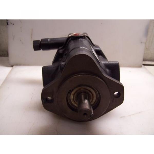 NEW VICKERS HYDRAULIC INLINE PISTON PUMP PVQ10-A2R-SE1S-10-C21D11 #2 image