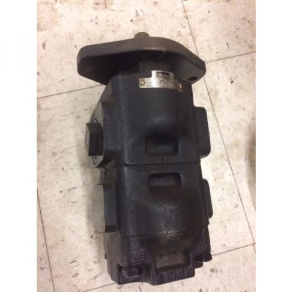 parker hydraulic pump Part Number 7029122048 #1 image