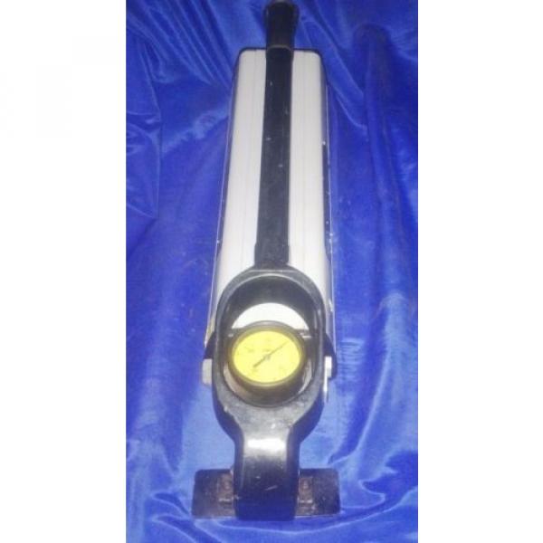 SKF Maintanance Product 728619 E Hydraulic Hand Pump 150 MPA/1500 Bar 2.4 L Tank #4 image