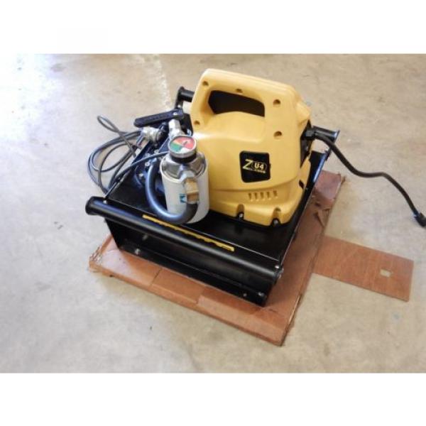 ENERPAC ZU4220KB-F HYDRAULIC PUMP 3 WAY, 2 POSITION 115V W/ PENDANT &amp; LCD #2 image