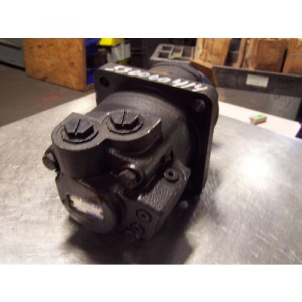 NEW CHAR-LYNN HYDRAULIC PUMP MOTOR 301533 #3 image