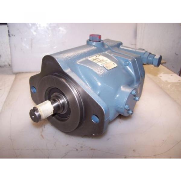 REFURBISHED VICKERS EATON HYDRAULIC AXIAL PISTON PUMP PVQ20-B2R #1 image