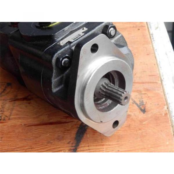 NEW! Parker Hydraulic Pump  7049520004 #4 image