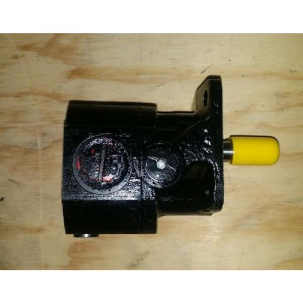 Concentric / Haldex GC SERIES Bi-rotational PUMP/ MOTOR : 0.129 CID, 4-BOLT #3 image