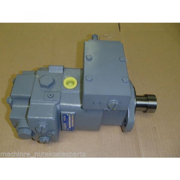 NEW - Oilgear Motor / Pump PVWH-10-RDAY-CLSNTK-CP _ PVWH10RDAYCLSNTKCP #1 image