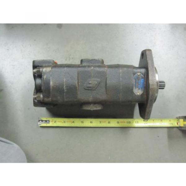 NEW PARKER COMMERCIAL HYDRAULIC PUMP # 326-9121-006 #1 image