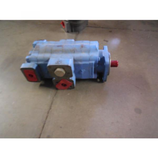 NEW PERMCO HYDRAULIC PUMP # P197B331SPLZA17-87SPLZA15-1 #3 image