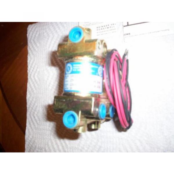 Skinner V-9 Solenoid Valve V933LB2150 #2 image