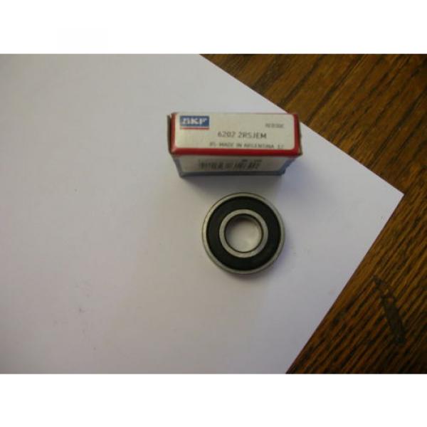 SKF 6202 2RSJEM RADIAL DEEP GROOVE BALL BEARING NIB #1 image