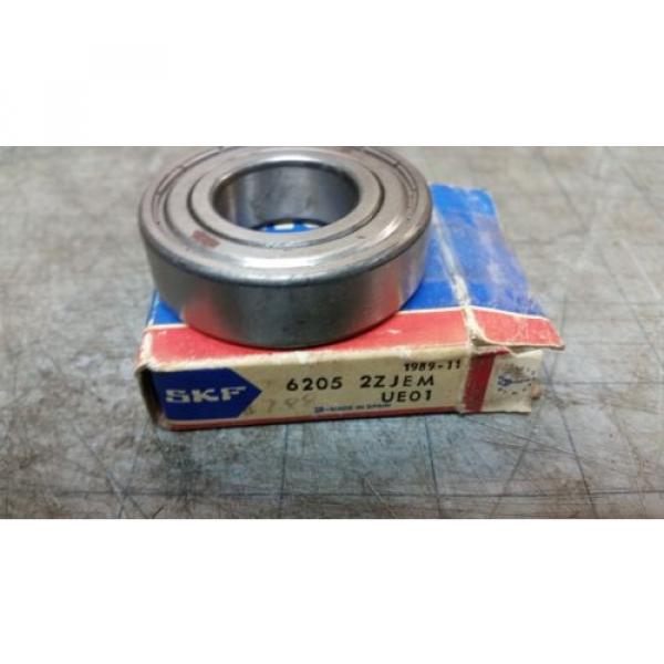 SKF  Radial/Deep Groove Ball Bearing 6205 2ZJEM #2 image