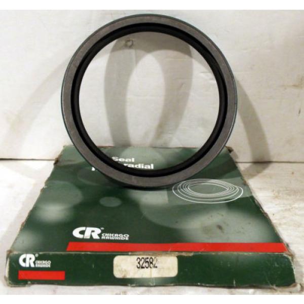 1 NEW CHICAGO RAWHIDE 32582 OIL SEAL JOINT RADIAL #2 image
