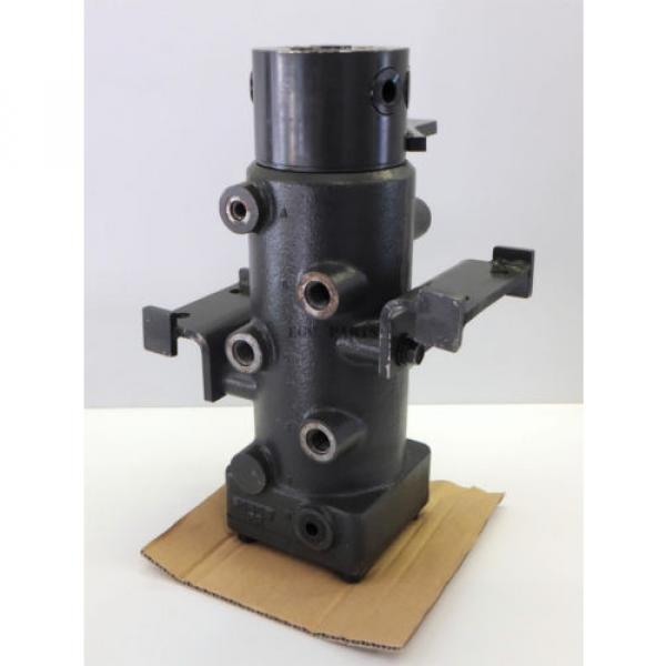 Kubota &#034;KX080-3 Series&#034; Rotary Joint Assembly RD80962302 (Serial No. =&gt; 10284) #1 image