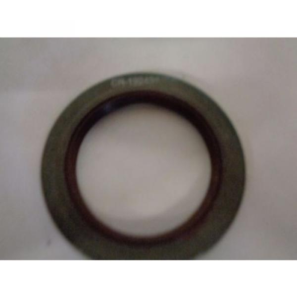 NEW CHICAGO RAWHIDE OIL SEAL 19243 #2 image