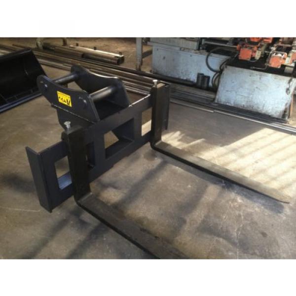 JCB JS130 10 TO 13 TONNE EXCAVATOR PALLET FORK ATTACHMENT #1 image