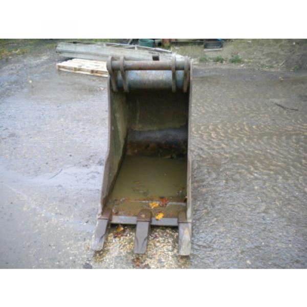 24&#034; digging bucket to 8-13 ton excavator- quick hitch type 60mm top pin.£300+VAT #2 image