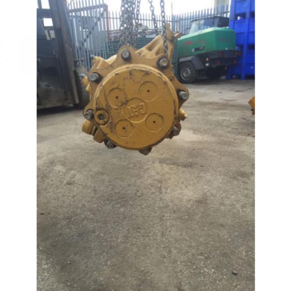 CATERPILLAR FRONT 424,432 8 Stud Axle #2 image